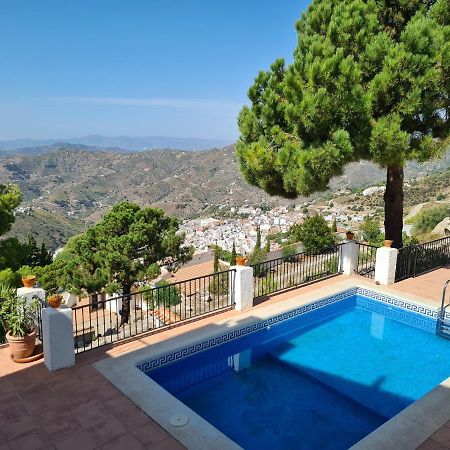 Lovely 2 Bed Apartment With Stunning Views & Pool Компета Экстерьер фото