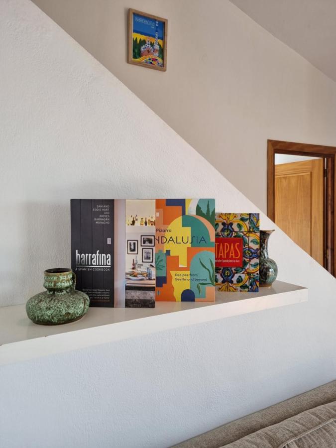 Lovely 2 Bed Apartment With Stunning Views & Pool Компета Экстерьер фото