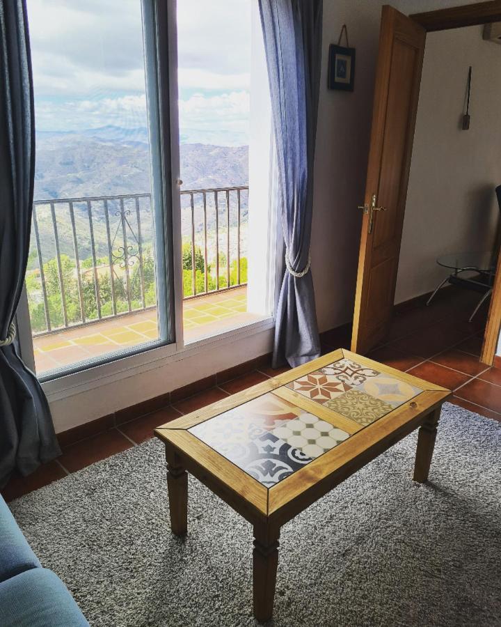 Lovely 2 Bed Apartment With Stunning Views & Pool Компета Экстерьер фото